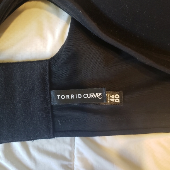 Torrid Black 46DD Wire Free Push Up bra - Picture 3 of 4